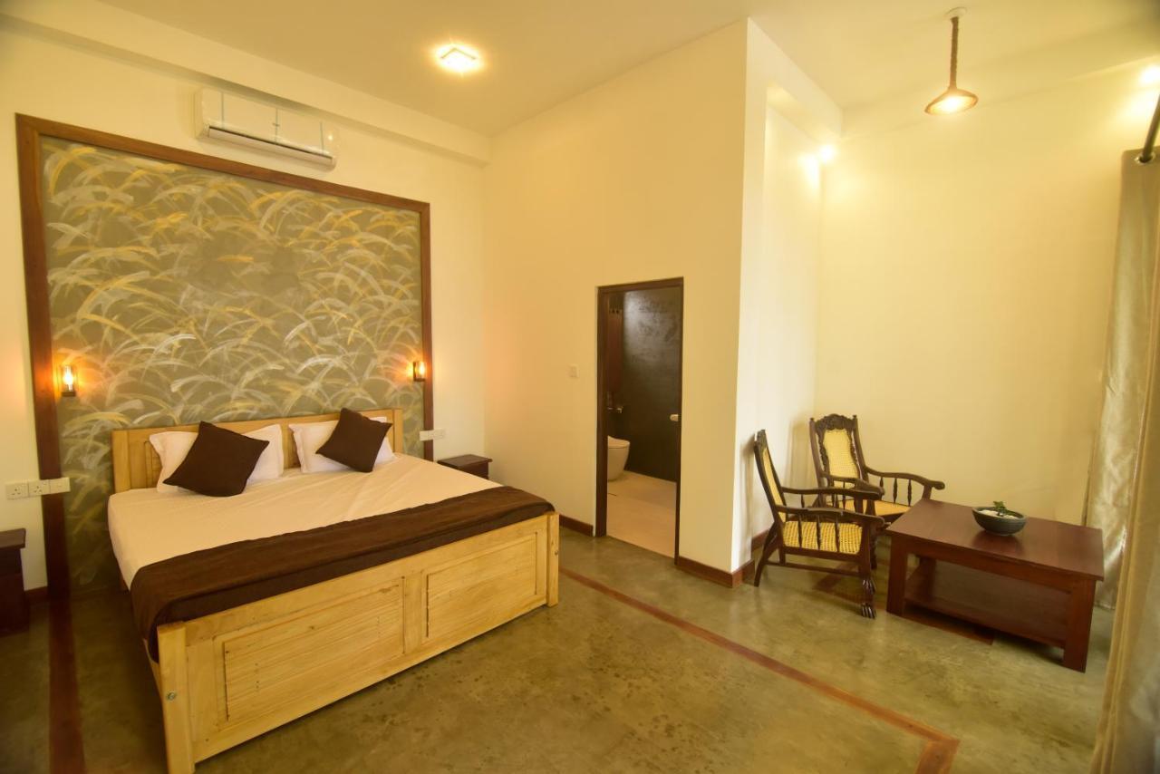 Hiru Lagoon Negombo Exterior photo
