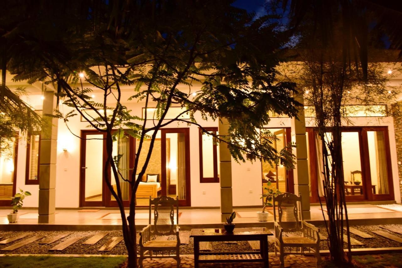 Hiru Lagoon Negombo Exterior photo